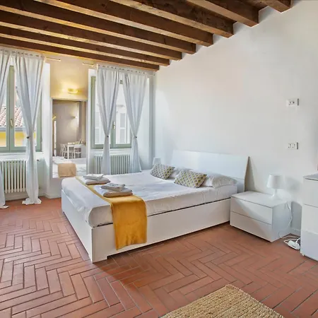 Guest house La Maison Bergamo