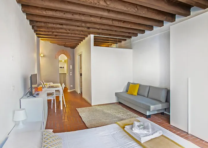 La Maison بيت ضيافة 2*